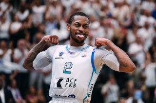 Eric Nottage a brillé samedi face aux Lions de Genève KEYSTONE/ADRIEN PERRITAZ
